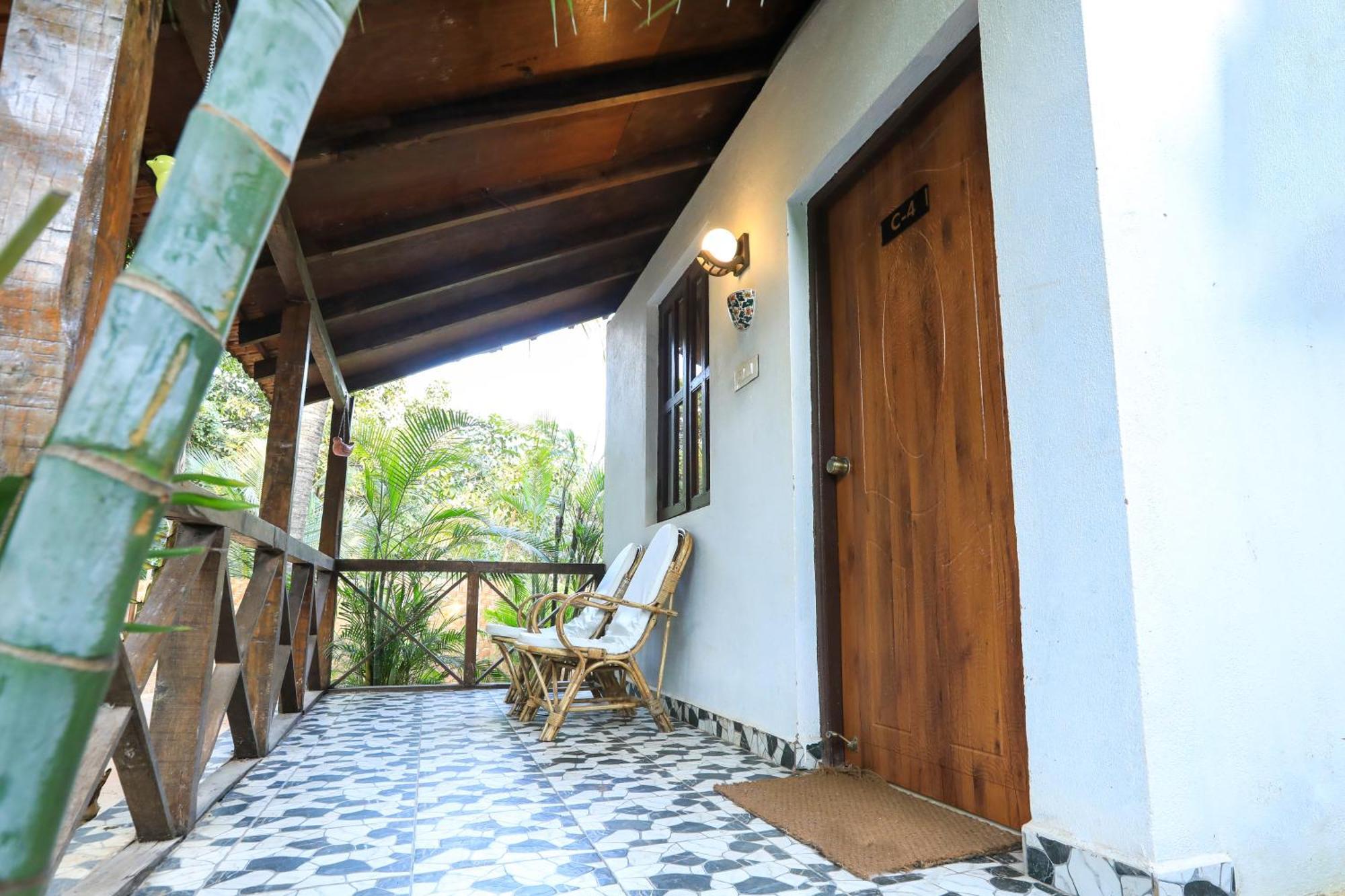Woodpegger By The Beach, Mandrem Exterior photo